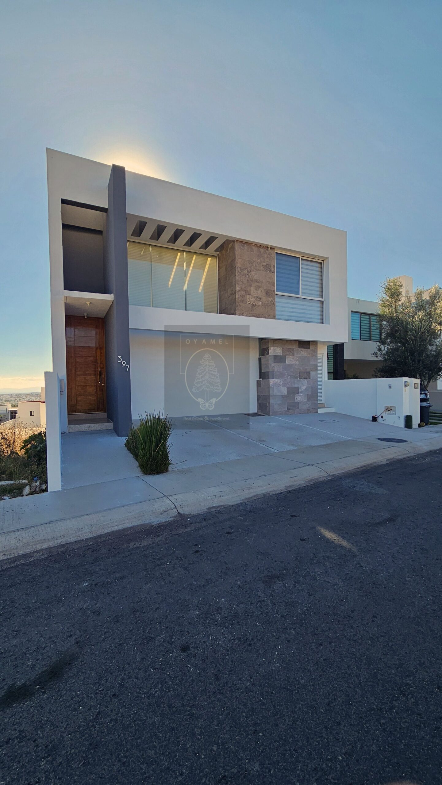 Fachada de residencia en Lomas de Juriquilla